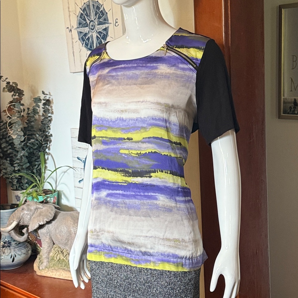 Penningtons Abstract Print Top with Black Sleeves size large